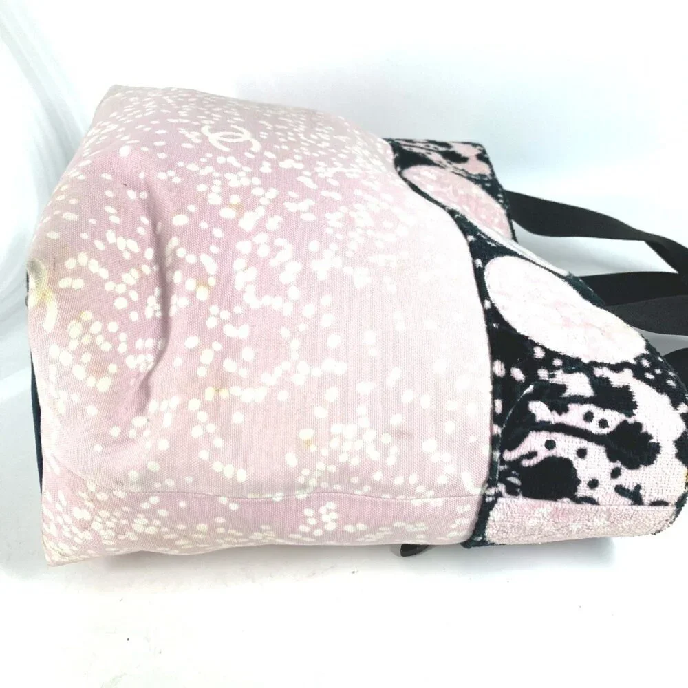 CHANEL Pink Shoulder Bag - Picture 4 of 16